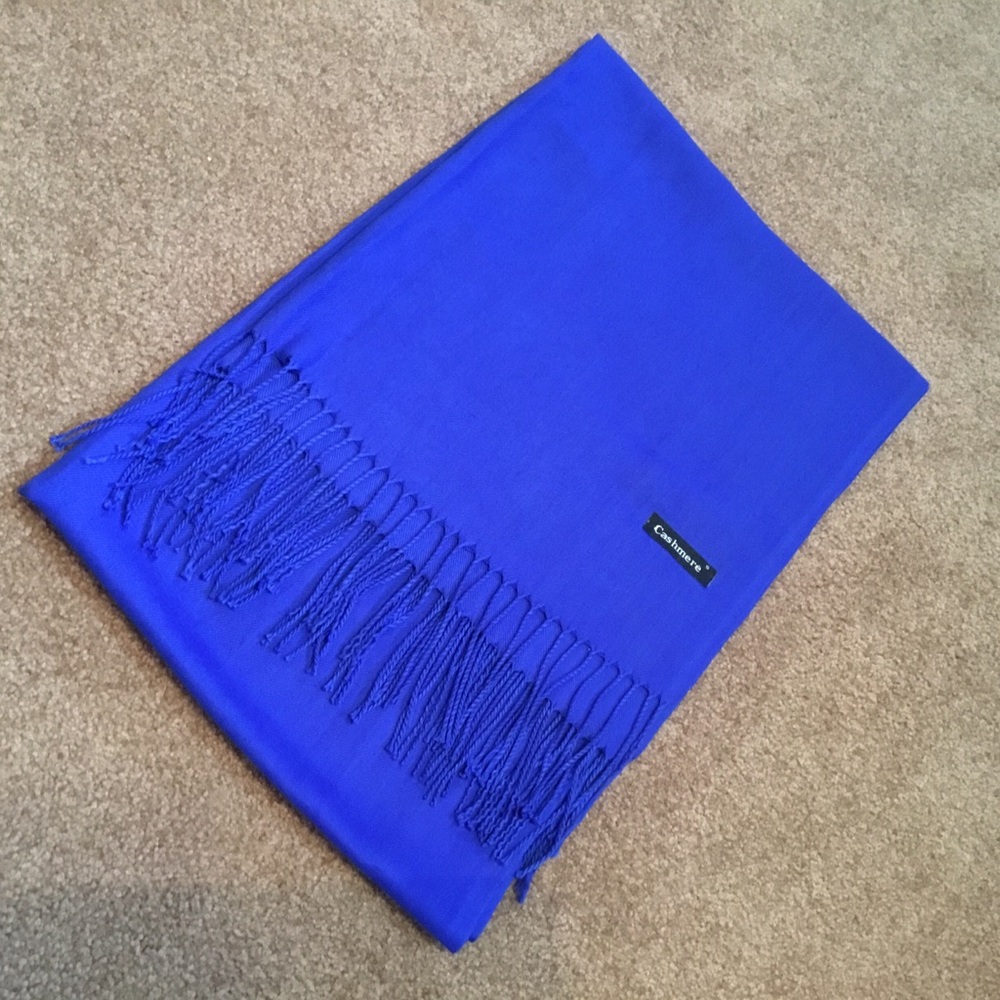 2/ 30$ Royal Blue Cashmere wrap / scarf 71 x 27 inches Soft & Cozy NWOT